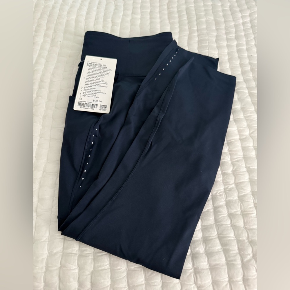 Lululemon athletica Woman’s Fast and Free leggings with pockets - Picture 2 of 3